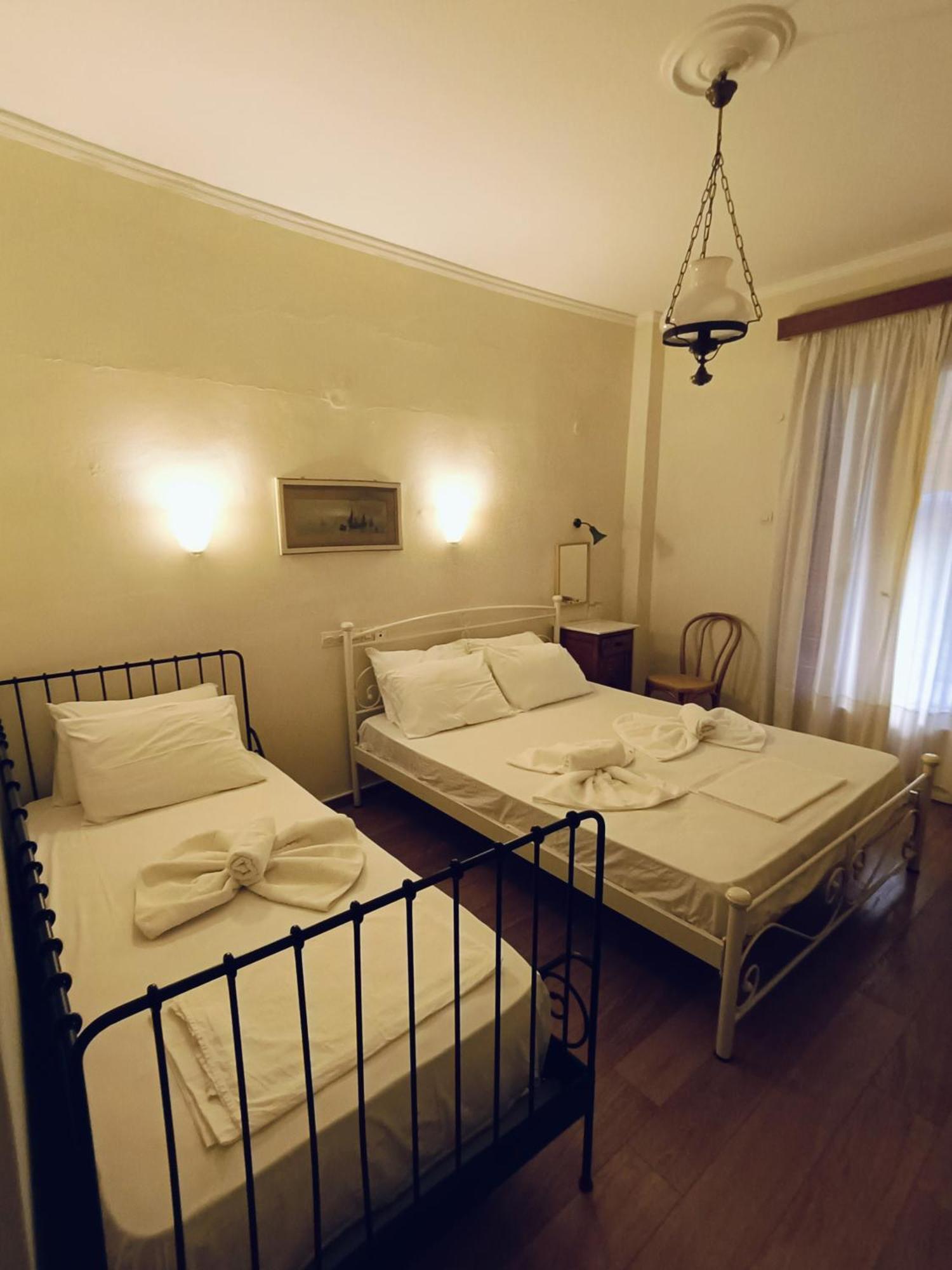 Anesis Hotel Loutra Edipsou  Extérieur photo