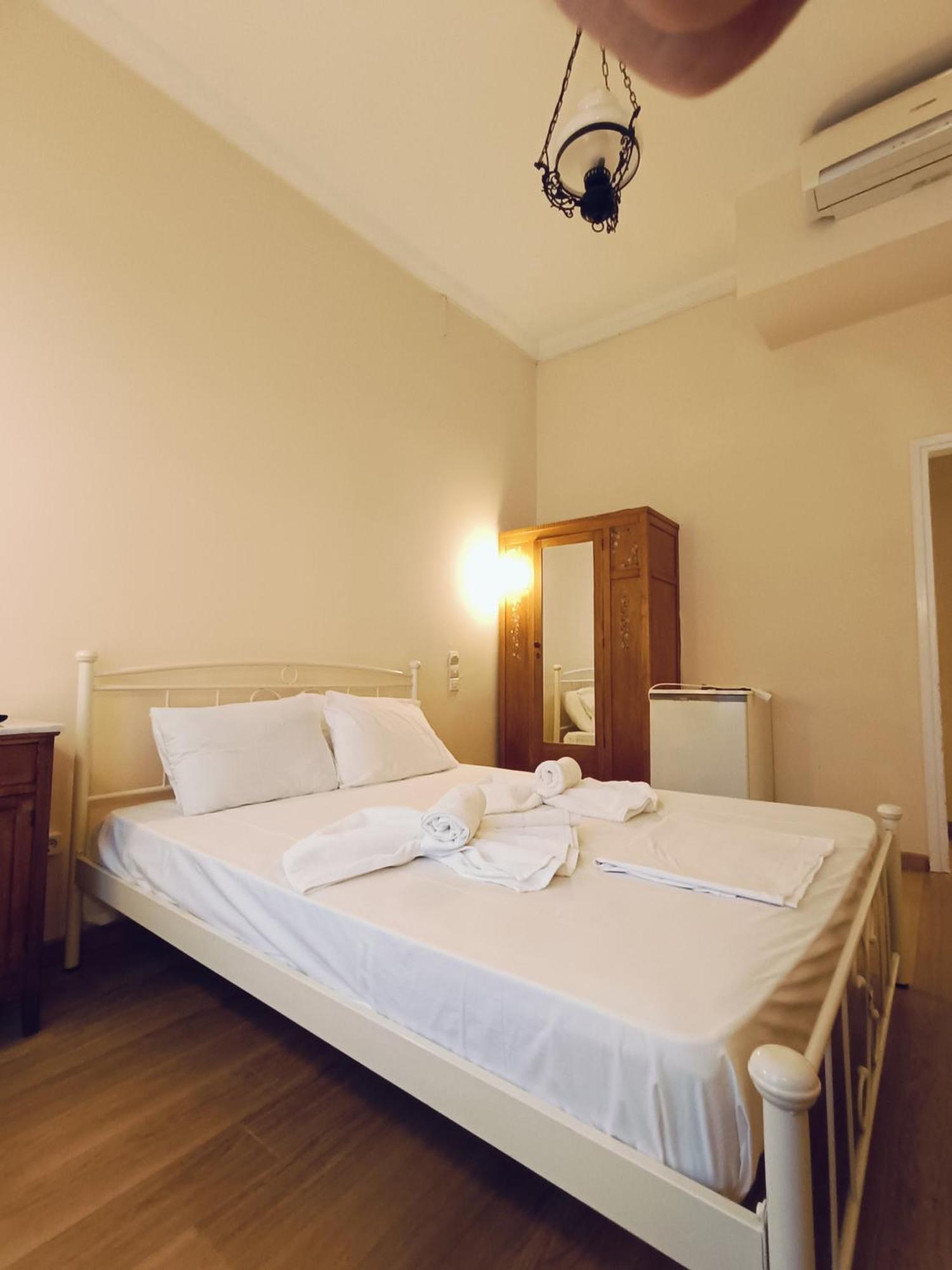 Anesis Hotel Loutra Edipsou  Extérieur photo
