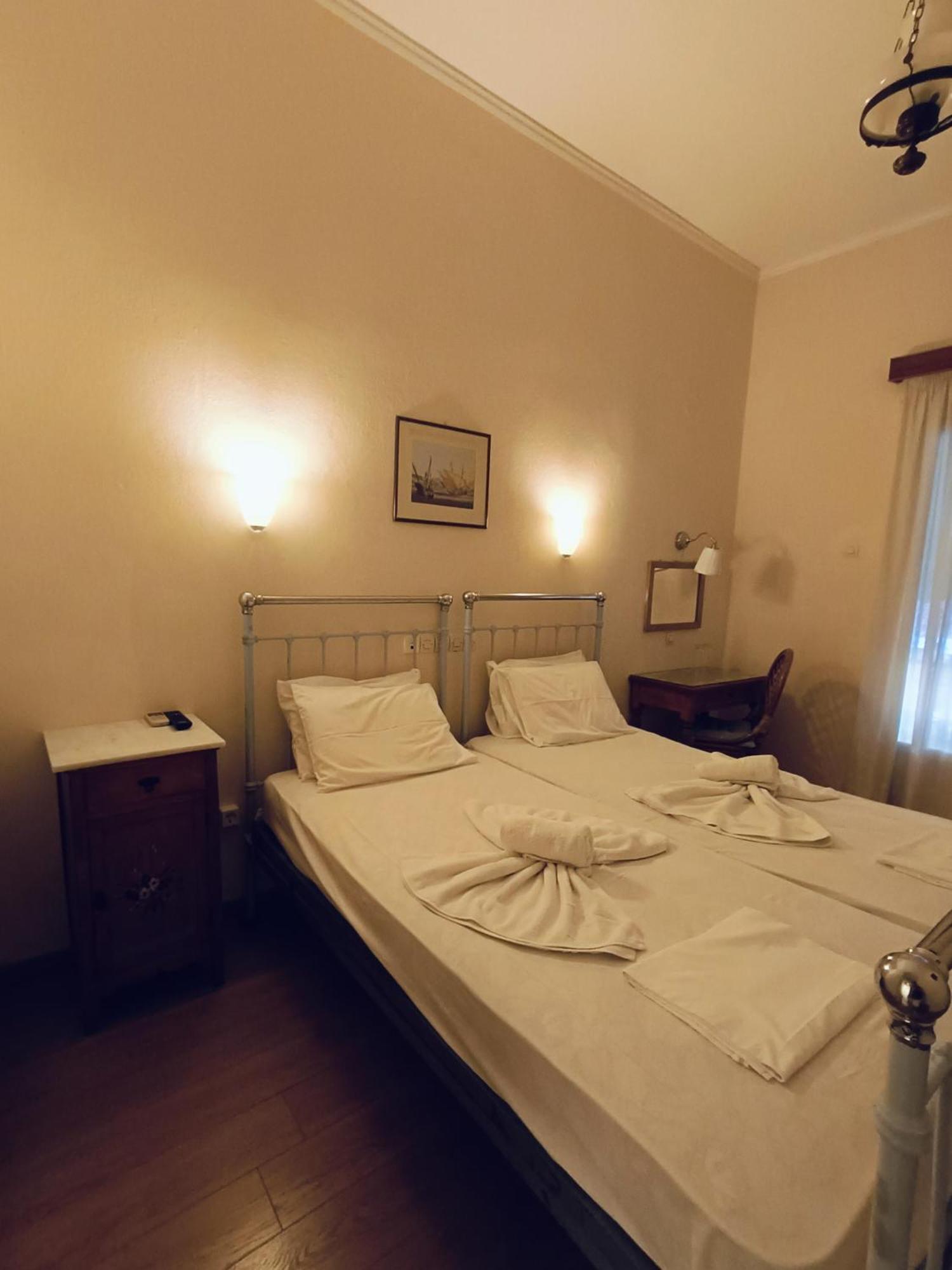 Anesis Hotel Loutra Edipsou  Extérieur photo