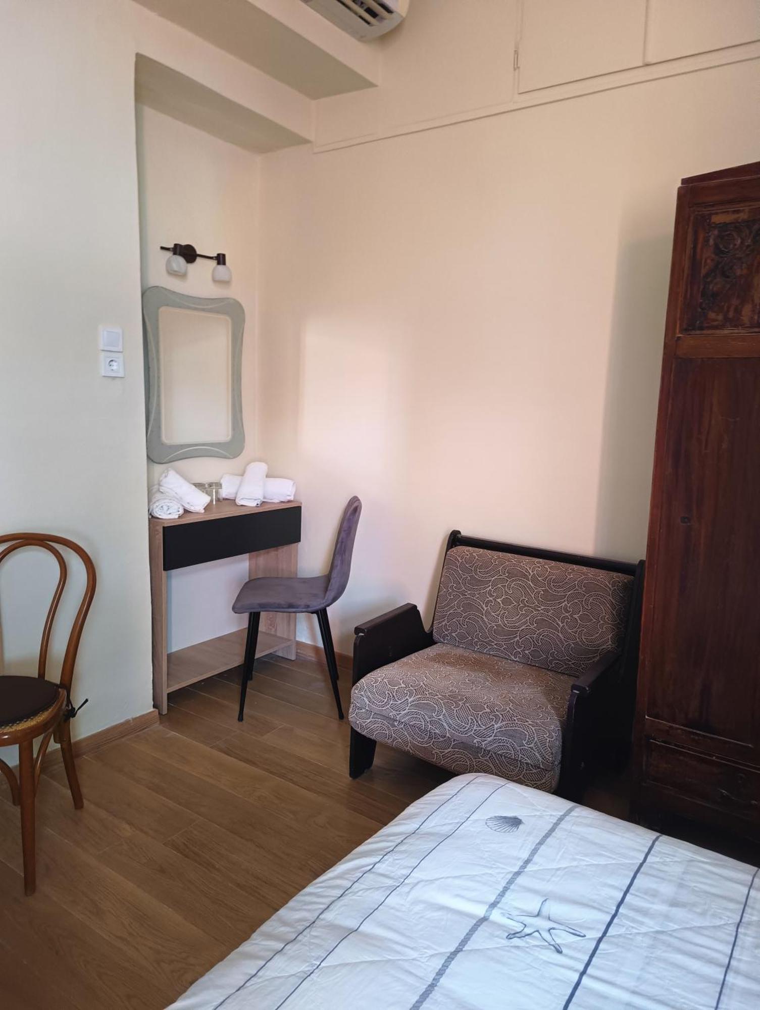Anesis Hotel Loutra Edipsou  Extérieur photo