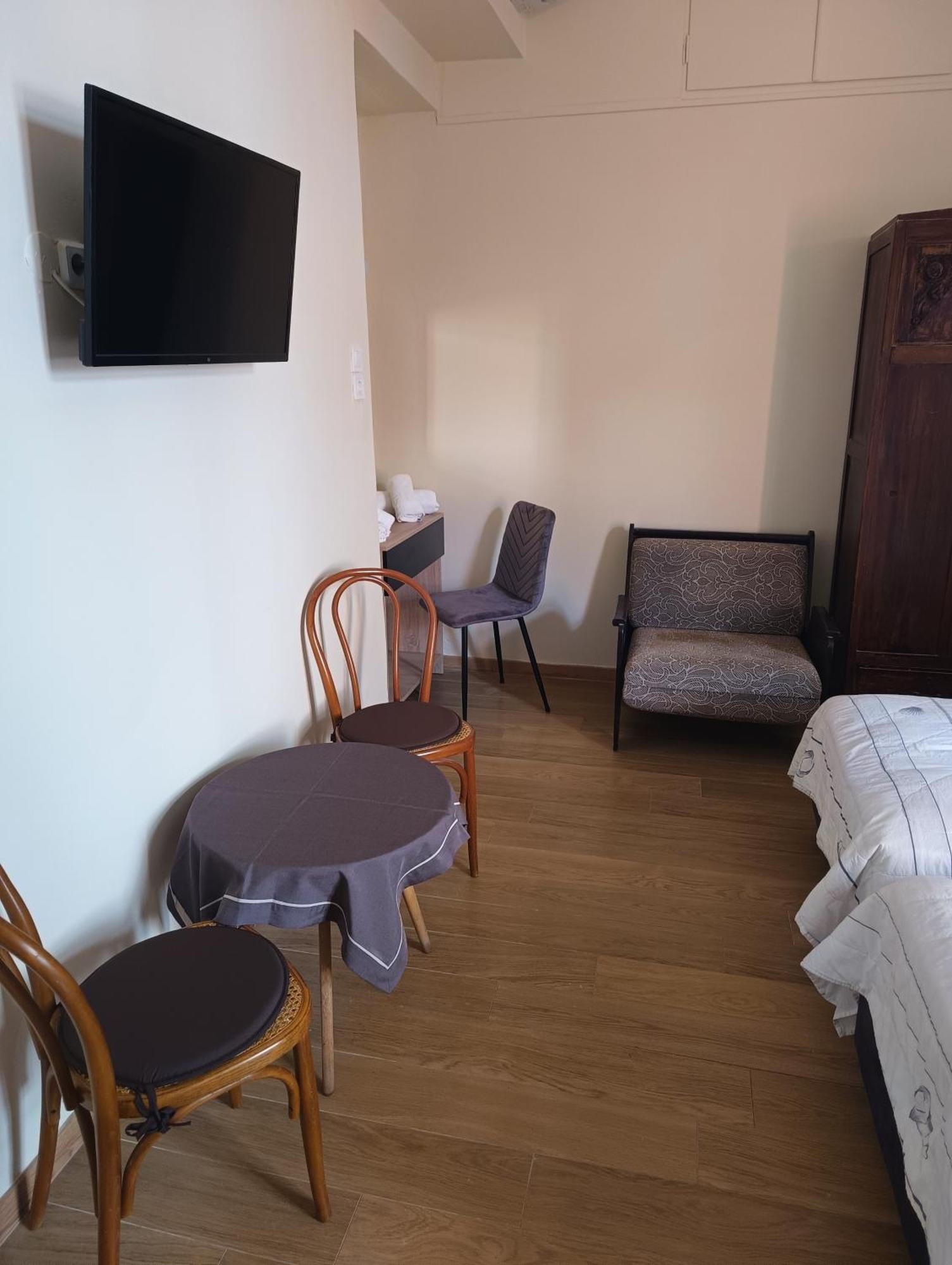 Anesis Hotel Loutra Edipsou  Extérieur photo