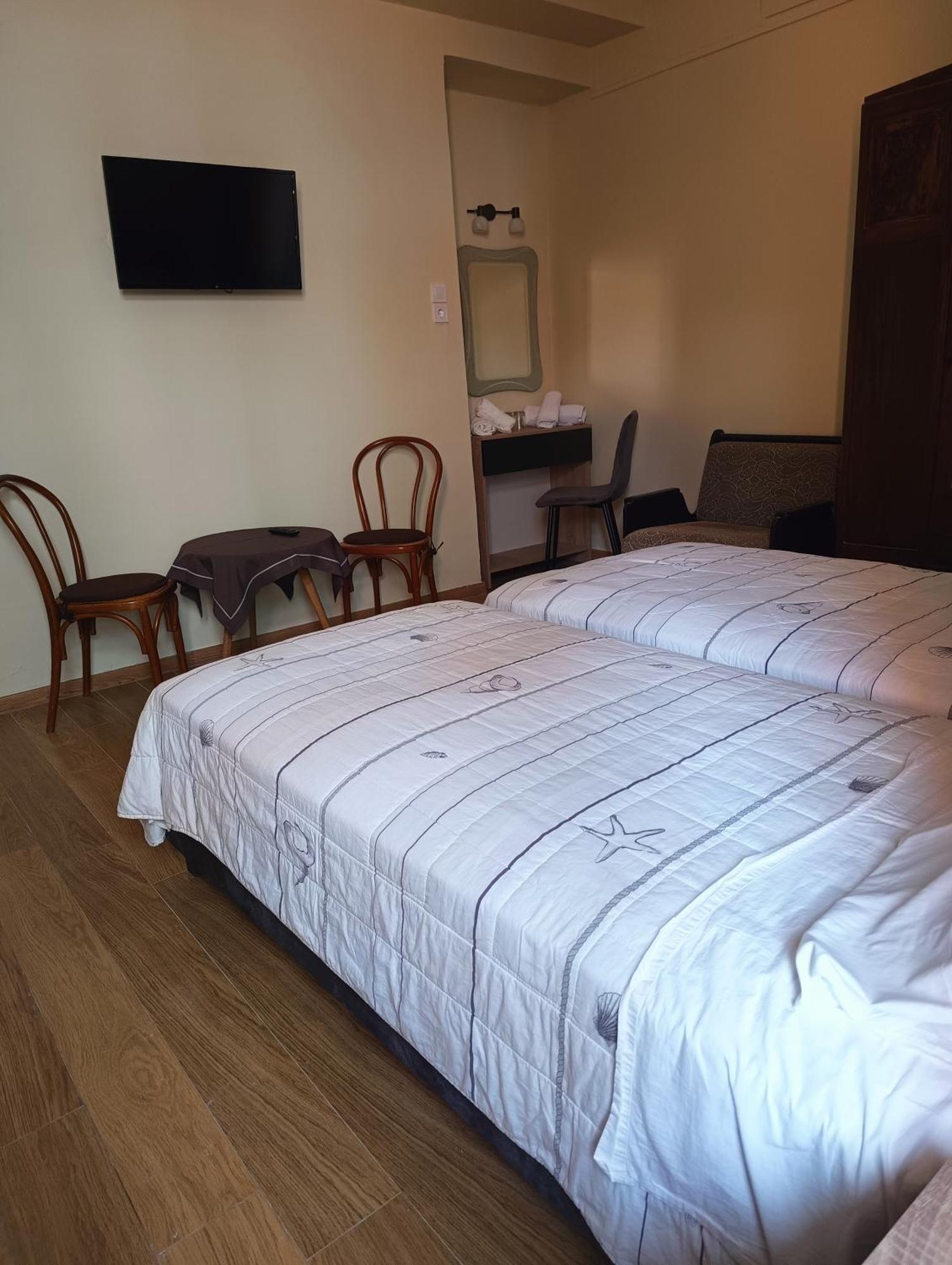 Anesis Hotel Loutra Edipsou  Extérieur photo
