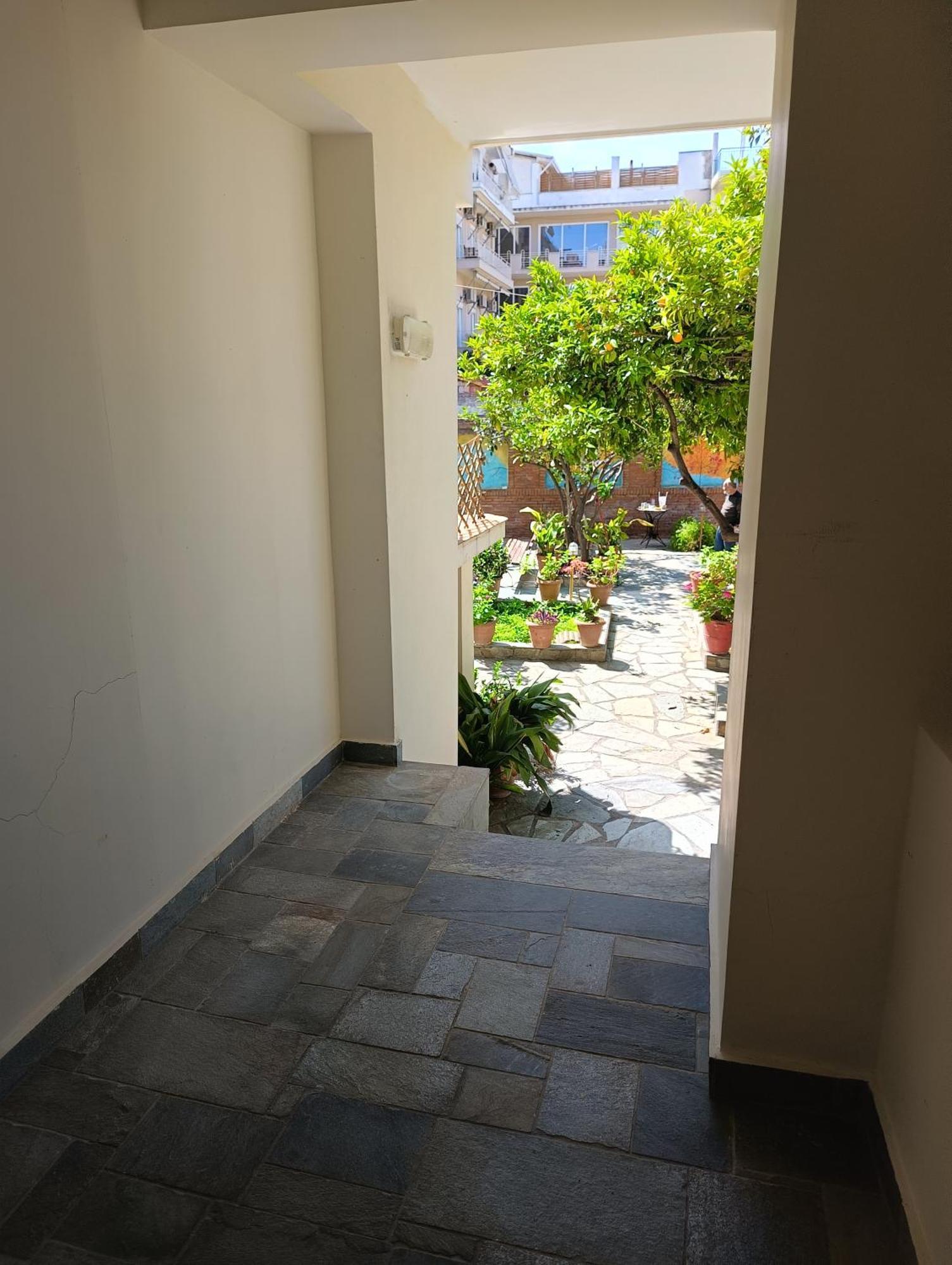 Anesis Hotel Loutra Edipsou  Extérieur photo