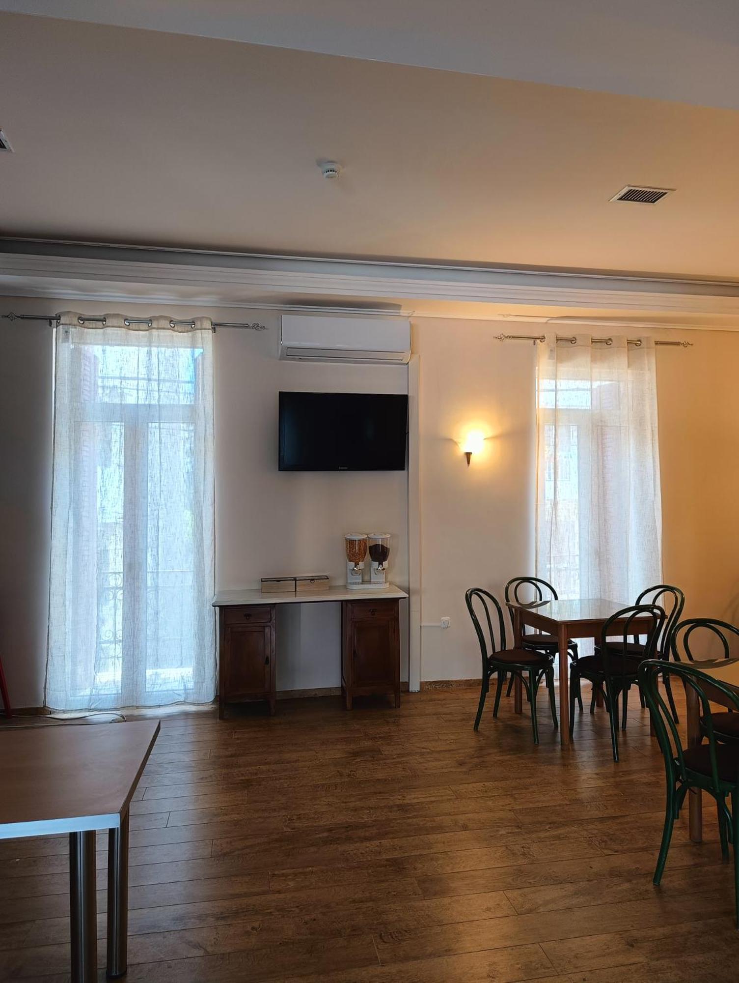 Anesis Hotel Loutra Edipsou  Extérieur photo